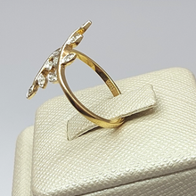Load image into Gallery viewer, Ladies Yellow Gold 9ct (375, 9K) 14 Natural Diamond Chip Olive Branch Dress Ring
