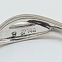 Load image into Gallery viewer, Ladies White Gold 9ct (375,9k) Unique Infinity Style Natural Diamond Chips Ring
