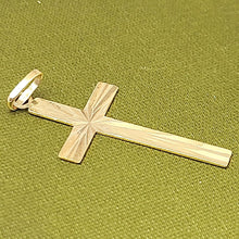 Load image into Gallery viewer, Ladies Yellow Gold 9ct (375, 9K) Italian Starburst Diamond Cut Cross Pendant
