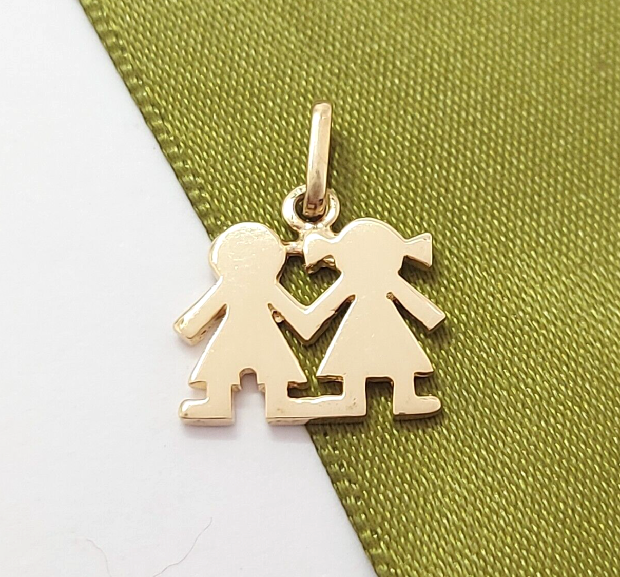 Ladies Yellow Gold 9ct (375, 9K) Rare Boy & Girl Holding Hands Pendant