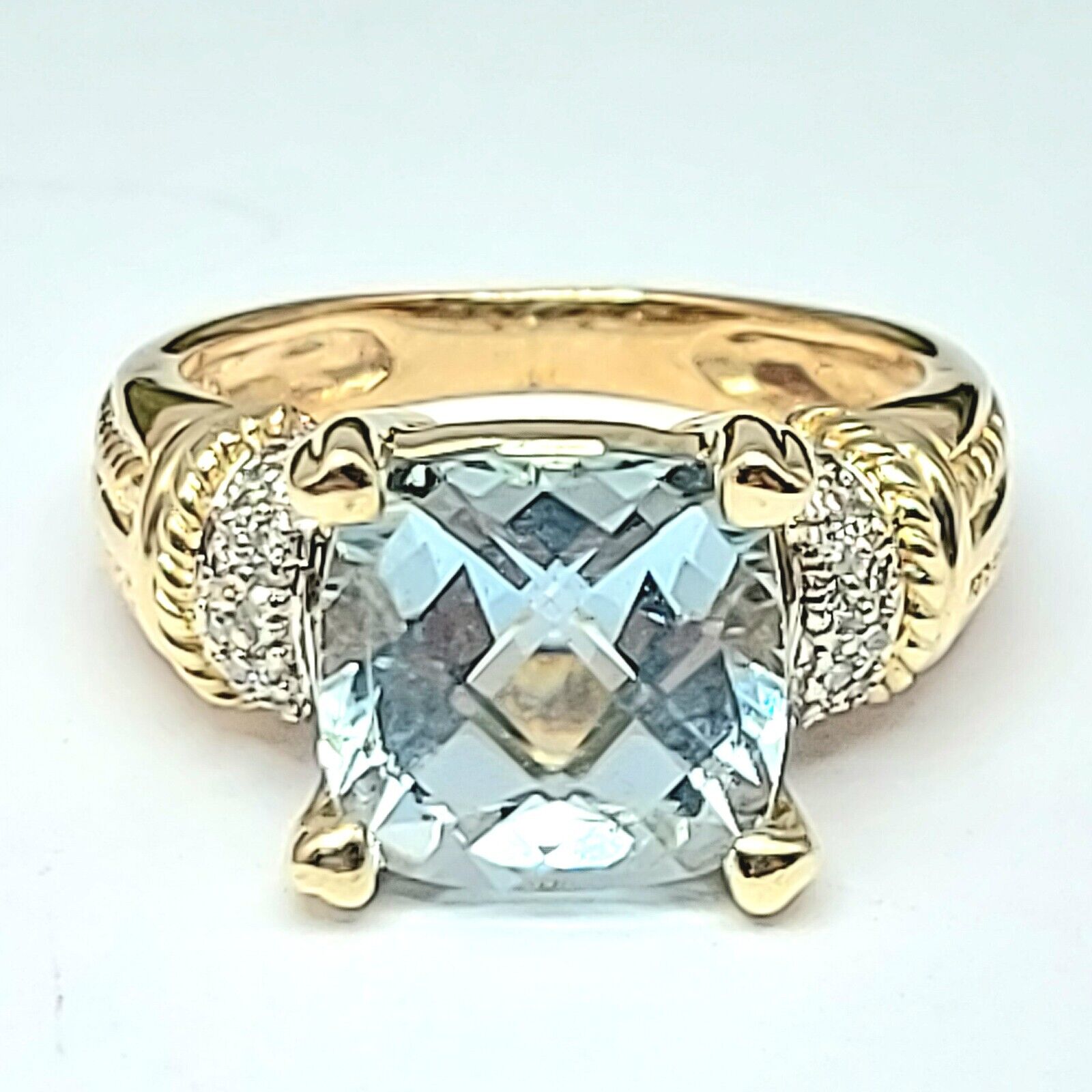 Ladies Yellow Gold 9ct (375,9k) Vintage Aquamarine & Diamonds (12pts) Dress Ring