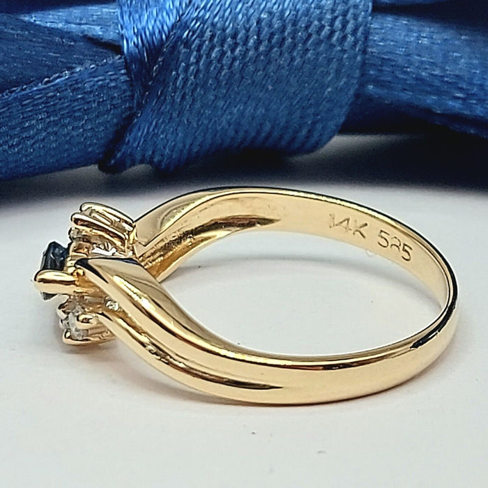 Ladies Yellow Gold 14ct (585,14k) Natural Sapphire & Diamonds (12pts) Dress Ring