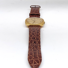 Load image into Gallery viewer, Unisex 18ct (750, 18K) Solid Yellow Gold Vintage IWC Swiss Watch w Leather Strap
