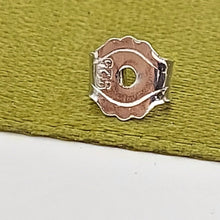 Load image into Gallery viewer, Ladies Silver (925) Silver Round Purple Pearl Stud Earrings
