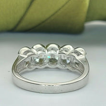 Load image into Gallery viewer, Ladies Ring 9ct (375, 9K) White Gold Oval Diamante Promise Ring
