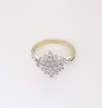 Load image into Gallery viewer, Ladies Ring 9ct (375, 9K) Yellow &amp; White Gold Diamond Shape Design Ring
