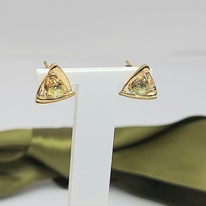 Ladies Earrings Yellow Gold 9ct (375,9k) Solid Natural Peridot Triangle Studs