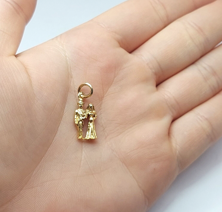 Ladies Pendant Yellow Gold 9ct (375,9k) Rare Married Bride and Groom Pendant