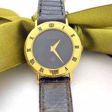 Load image into Gallery viewer, Gucci 3000L Quartz Ladies Watch 25mm Yellow Gold Crocodile Skin Watch
