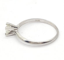 Load image into Gallery viewer, Ladies Ring 14ct (585,14ct) White Gold Natural 0.31ct Princess Cut Diamond Ring
