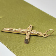 Load image into Gallery viewer, Unisex Yellow Gold 9ct (375, 9K) High Quality Jesus Christ Crucifix Pendant
