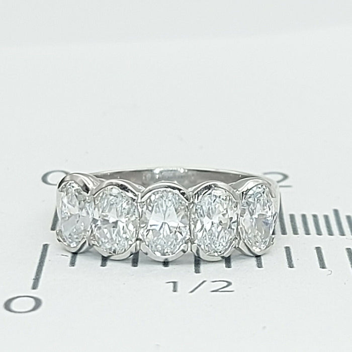 Ladies Ring 9ct (375, 9K) White Gold Oval Diamante Promise Ring