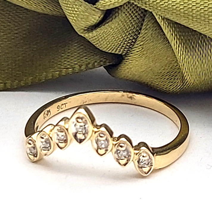 Ladies Ring 9ct (375, 9K) Yellow Gold & Diamond Chip Wishbone Ring