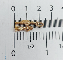 Load image into Gallery viewer, Ladies Pendant Yellow Gold 9ct (375,9k) Rare Married Bride and Groom Pendant
