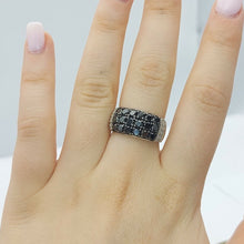 Load image into Gallery viewer, Ladies White Gold Ring 10ct (417,10K) White Gold Natural Diamond Ring
