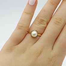 Load image into Gallery viewer, Ladies Pearl Ring 9ct (375, 9K) Yellow Gold Natural Pearl Dress Ring
