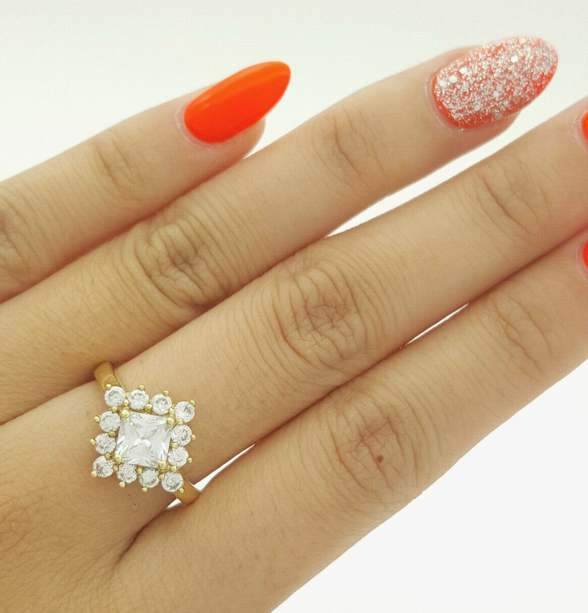 Ladies Ring 9ct (375, 9K) Yellow Gold Square Diamante Dress Ring