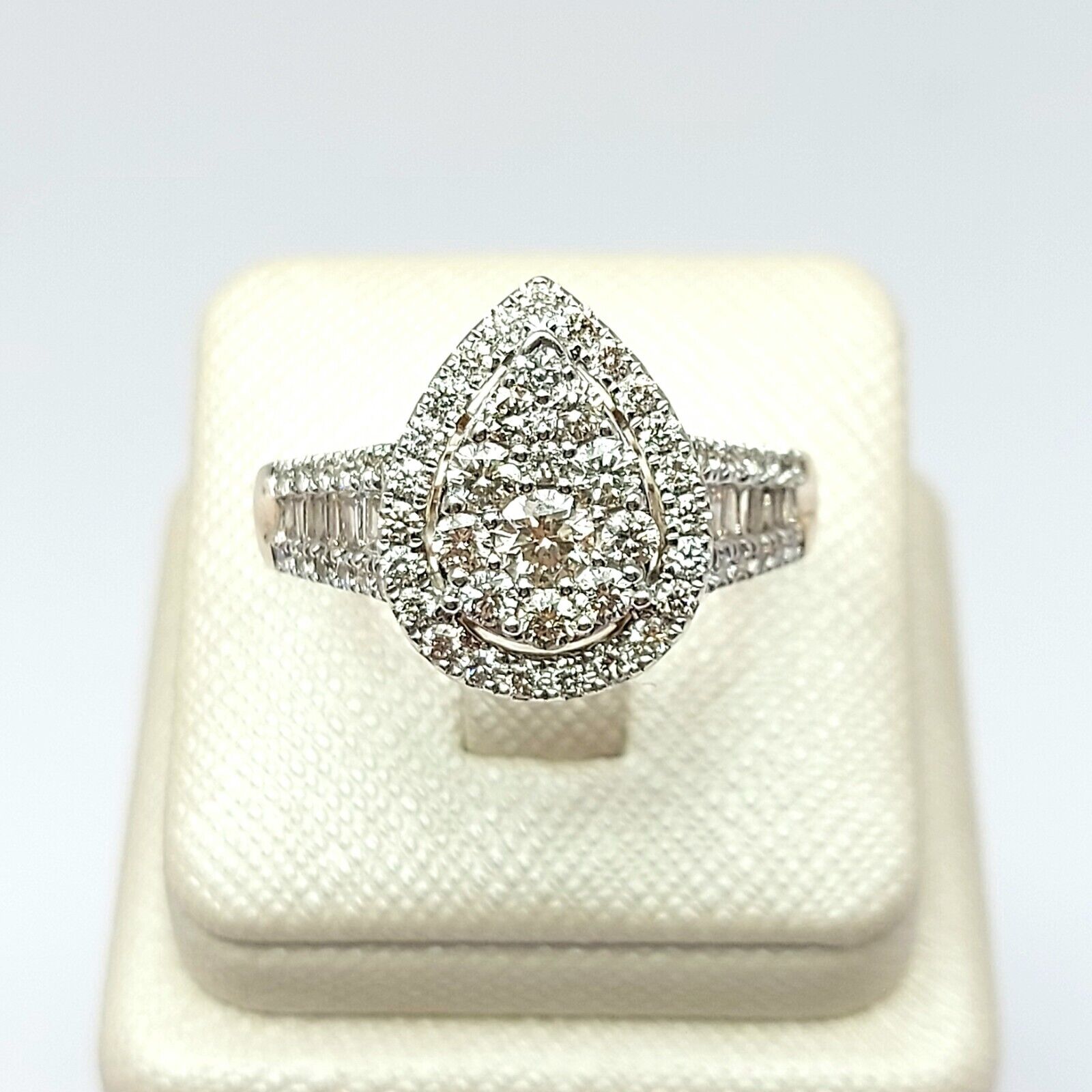 Ladies Yellow Gold 9ct (375, 9k) Teardop Engagement Diamond (1.39ct) Ring W/ Val