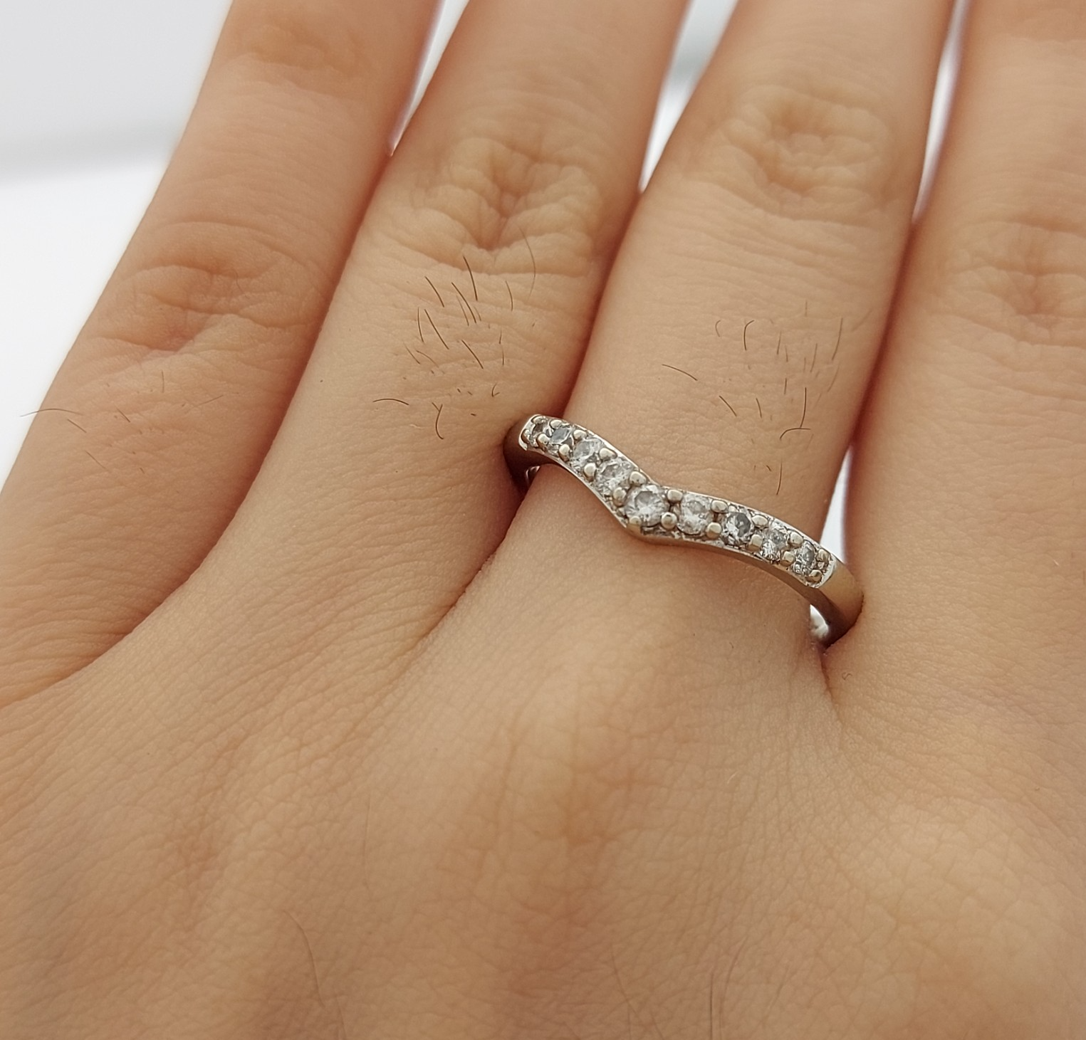 Ladies White Gold 10ct (417, 10K) MHJ Natural Pave Diamond Wishbone Dress Ring