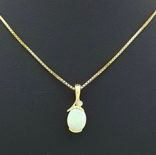 Load image into Gallery viewer, Ladies Necklace 14ct (585, 14K) Yellow Gold Natural Opal &amp; Diamond Chip Pendant
