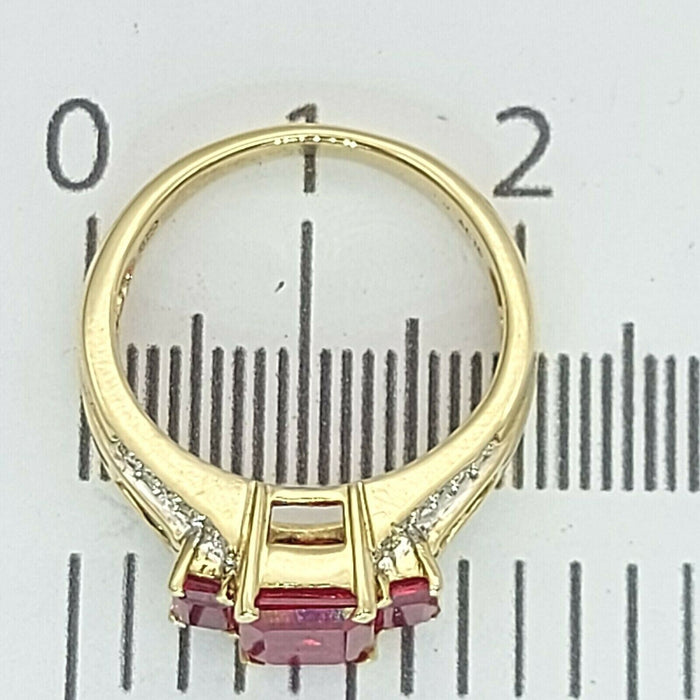 Ladies Ring 9ct (375, 9K) Yellow Gold Created Ruby & Diamond (25pts) Dress Ring
