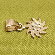 Load image into Gallery viewer, Ladies Yellow Gold 18ct (750, 18K) Small Sun Burst Diamante Pendant
