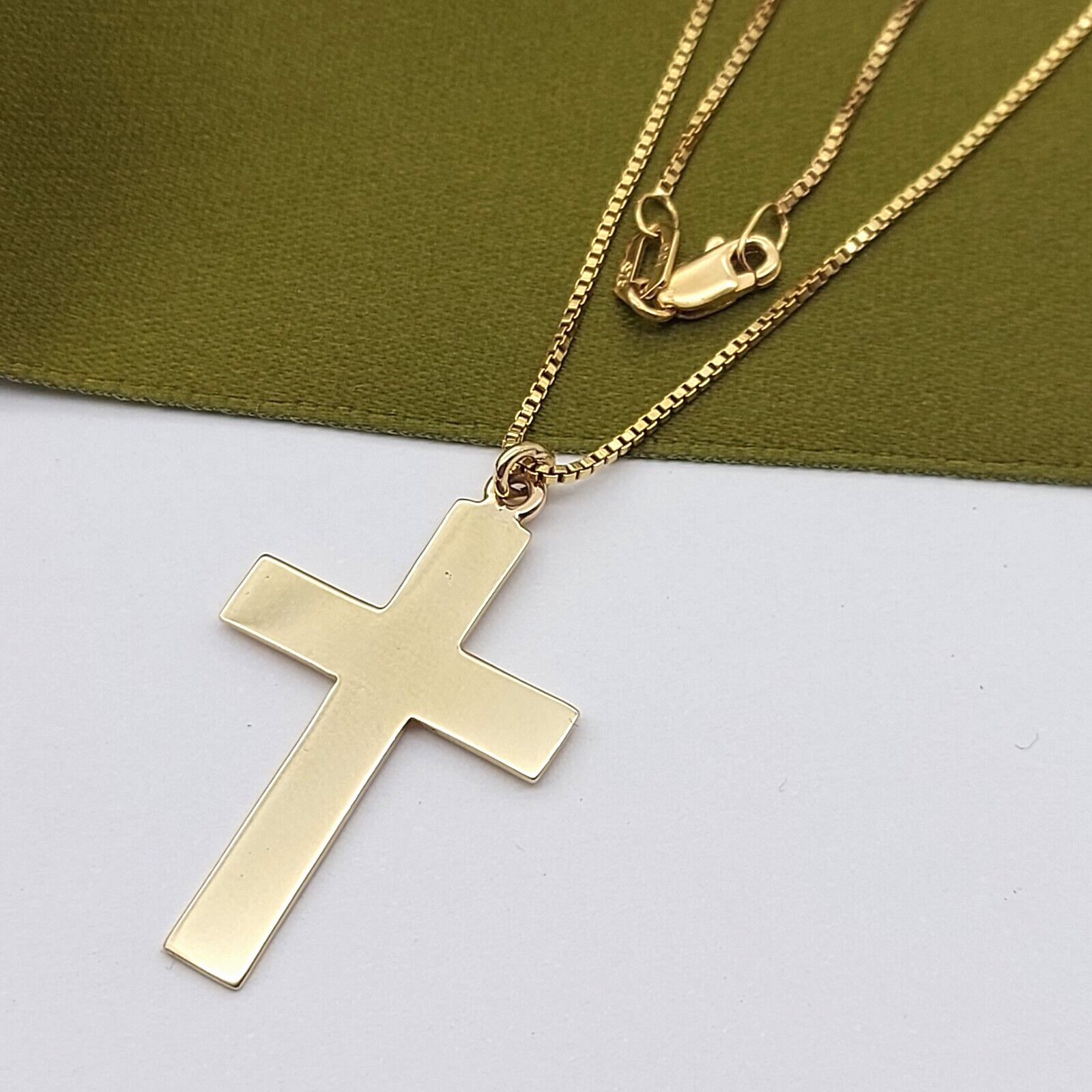 Ladies Necklace 9ct (375, 9K) Yellow Gold Box Chain Cross Pendant Necklace