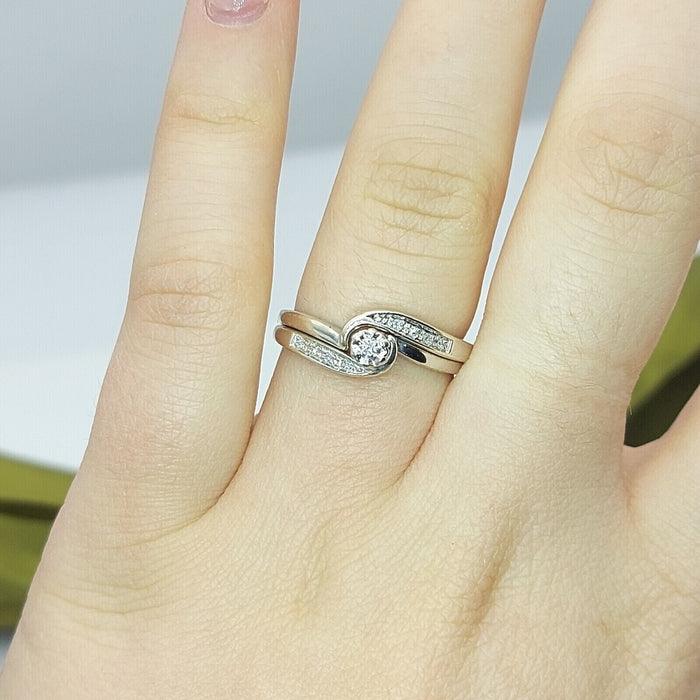 Ladies Ring 9ct (375, 9K) White Gold Natural Diamond (10pts) Ring Set