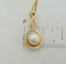 Load image into Gallery viewer, Ladies Necklace 9ct (375, 9K) Yellow Gold Natural Pearl &amp; Diamond Swirl Necklace
