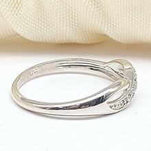 Load image into Gallery viewer, Ladies White Gold 9ct (375,9k) Unique Infinity Style Natural Diamond Chips Ring
