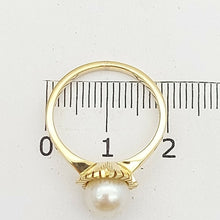 Load image into Gallery viewer, Ladies Pearl Ring 9ct (375, 9K) Yellow Gold Natural Pearl Dress Ring
