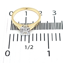 Load image into Gallery viewer, Ladies Real Yellow Gold 14ct(585, 14K) Radiant Cut Diamante Ring
