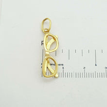 Load image into Gallery viewer, Ladies Pendant 9ct (375, 9K) Yellow Gold Sunglasses Pendant
