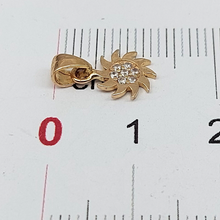Load image into Gallery viewer, Ladies Yellow Gold 18ct (750, 18K) Small Sun Burst Diamante Pendant
