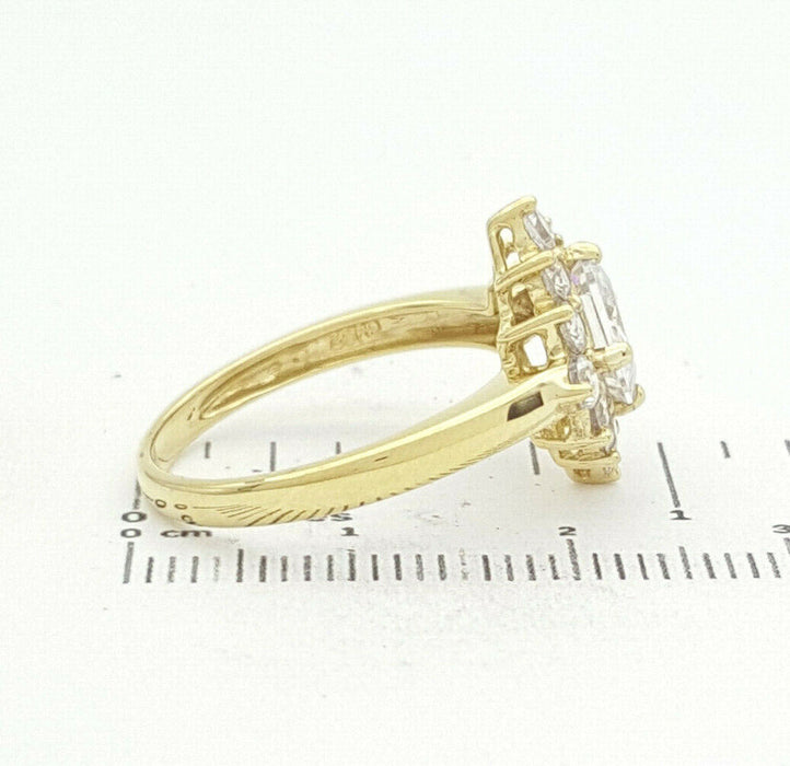 Ladies Ring 9ct (375, 9K) Yellow Gold Square Diamante Dress Ring