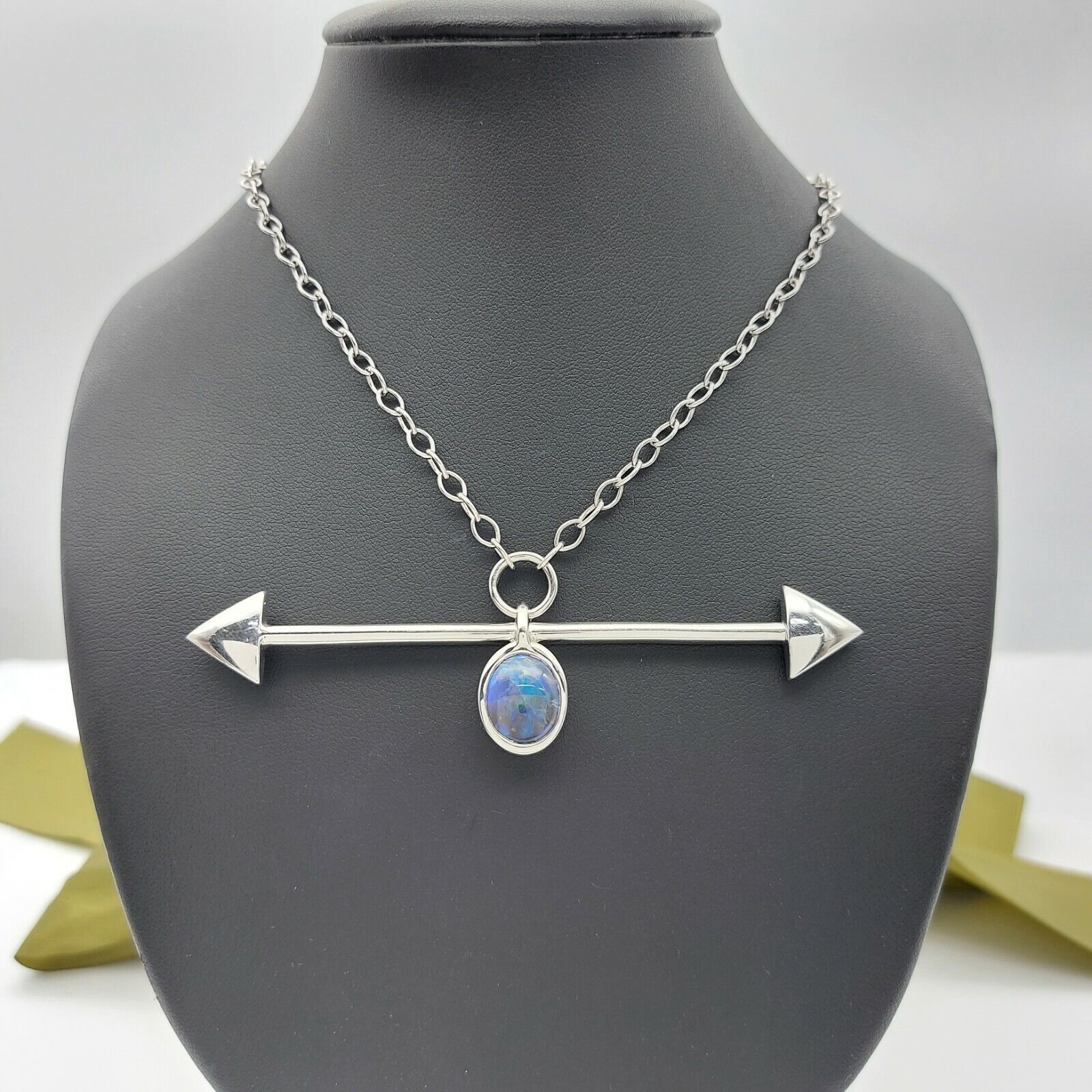 Ladies Necklace 925 Silver Anchor Chain with Opal Arrow Pendant Necklace