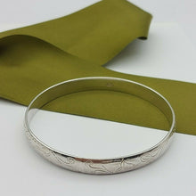Load image into Gallery viewer, 925 Sterling Silver Unique Filigree Thick Patterned Bangle
