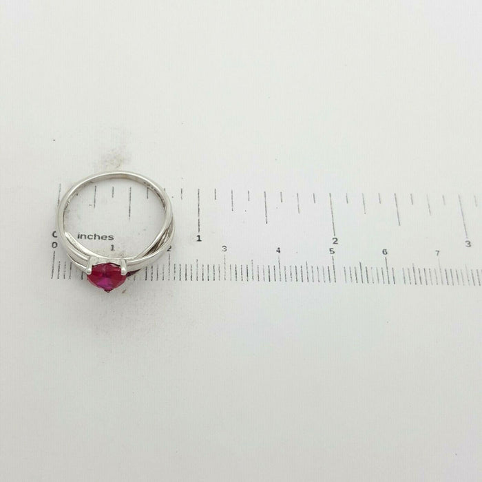 Ladies Ring 9ct (375,9K) White Gold Created Ruby & Diamond Chip Heart Dress Ring