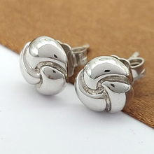 Load image into Gallery viewer, Ladies White Gold 18ct (750, 18K) Solid High Quality Love Knot Stud Earrings
