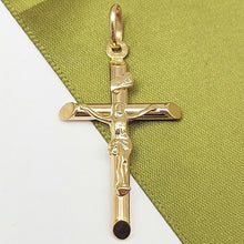 Load image into Gallery viewer, Unisex Yellow Gold 9ct (375, 9K) High Quality Jesus Christ Crucifix Pendant
