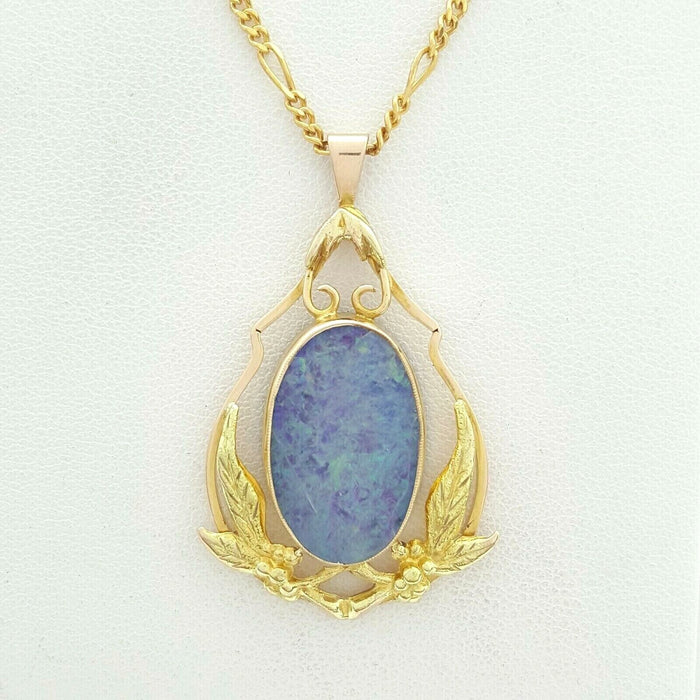 Ladies Necklace 9ct (375, 9K) Yellow Gold Natural Opal Leaf Framed Pendant