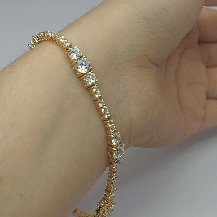 Ladies Bracelet 14ct (585, 14K) Yellow Gold Graduated Diamantes Tennis Bracelet