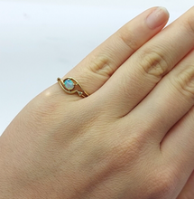 Load image into Gallery viewer, Ladies Ring 14ct (585, 14K) Yellow Gold Natural Opal and Diamond Chip Dress Ring
