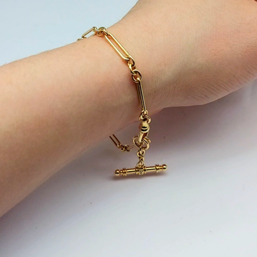Ladies Yellow Gold 9ct (375, 9K) High Quality T-Bar Fancy Link Diamond Bracelet