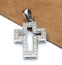 Load image into Gallery viewer, Ladies White Gold 18ct(750,18K) Natural (0.15ct) Diamond Religious Cross Pendant
