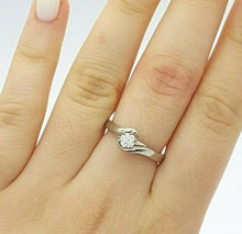 Load image into Gallery viewer, Ladies Ring 18ct (750, 18K) White Gold (0.25ct) Natural Diamond Solitaire Ring
