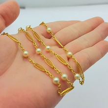 Load image into Gallery viewer, Ladies 18ct (750, 18K) High Quality Yellow Gold Natural Pearl Chain Necklace
