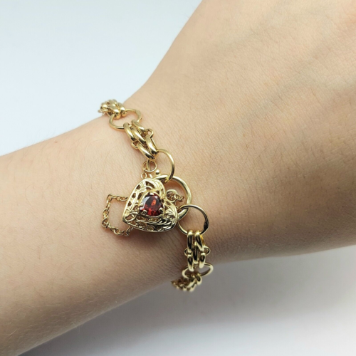 Ladies Yellow Gold 9ct (375, 9K) Rare Heart Padlock Natural Garnet Gate Bracelet
