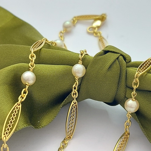 Ladies 18ct (750, 18K) High Quality Yellow Gold Natural Pearl Chain Necklace