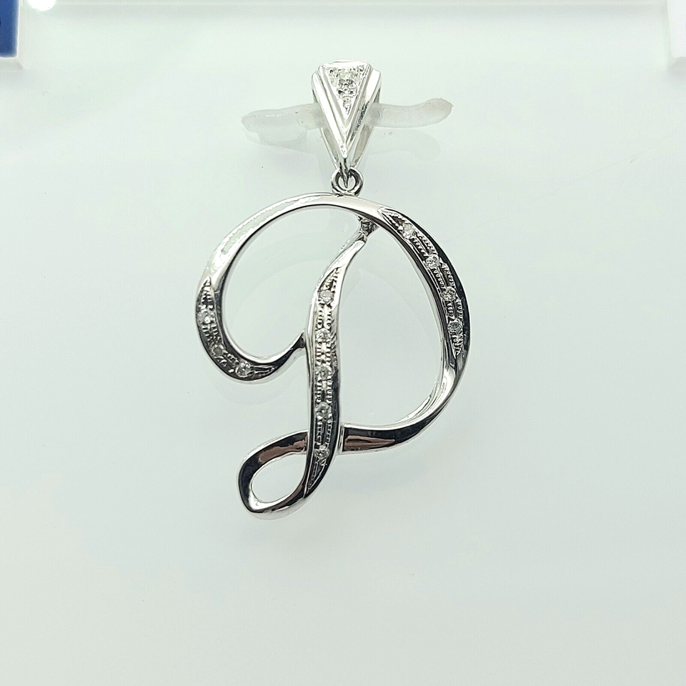 Ladies White Gold 18ct (750, 18k) High Quality Natural Diamonds 'D' Pendant